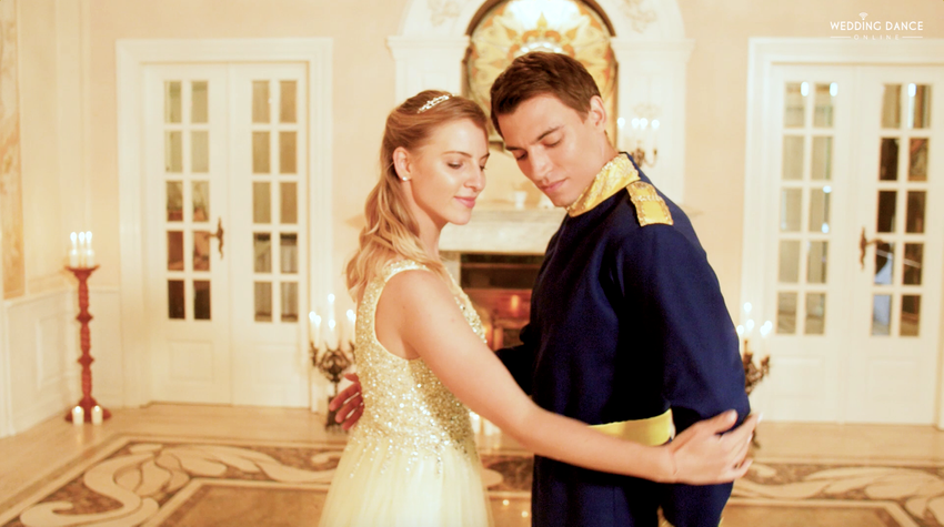 Beauty and the Beast - Ariana Grande, John Legend Disney- Curso de Baile